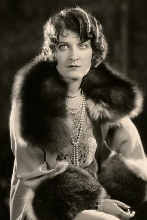 Photo of Alyce Mills from the Latest Netflix gallery