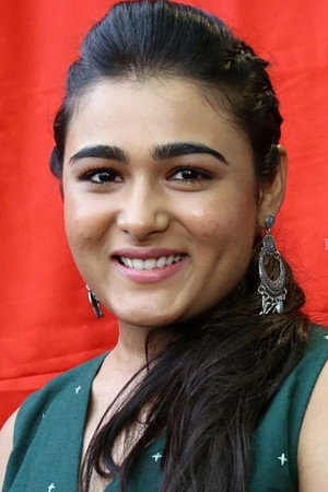 Shalini Pandey photo