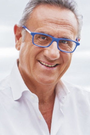 Photo of Gino Rivieccio from the Latest Netflix gallery