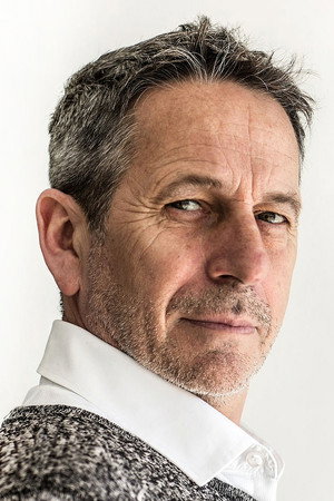 Alfredo Castro photo