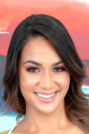 Photo of Alexis Zara from the Latest Netflix gallery