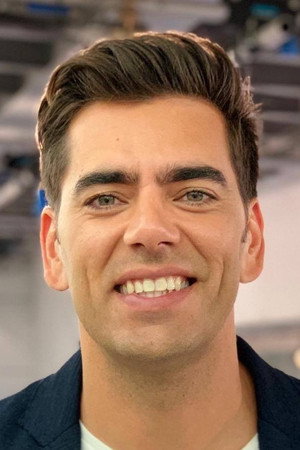 Photo of Pedro Fernandes from the Latest Netflix gallery