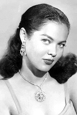 Photo of Dona Drake from the Latest Netflix gallery