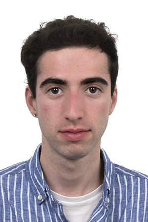 Photo of Tomás Pedro from the Latest Netflix gallery