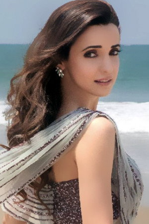 Sanaya Irani photo