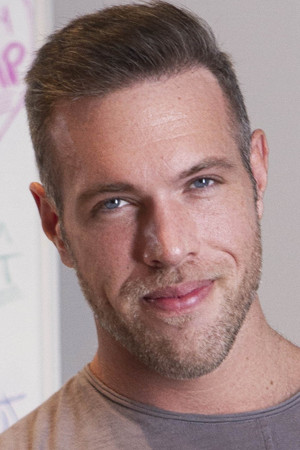 Photo of Alex Mecum from the Latest Netflix gallery