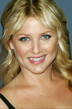 Jessica Capshaw photo