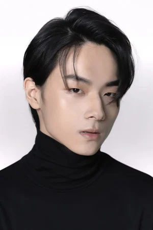 Photo of Lee Ye-hwan from the Latest Netflix gallery