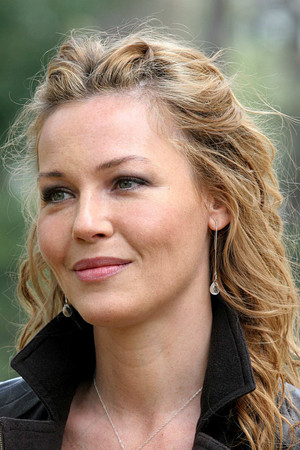 Connie Nielsen photo