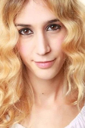 Photo of Zeynep Koçak from the Latest Netflix gallery