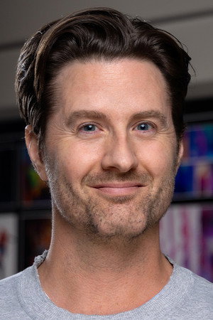 Photo of Chris Appelhans from the Latest Netflix gallery