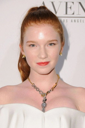 Annalise Basso photo