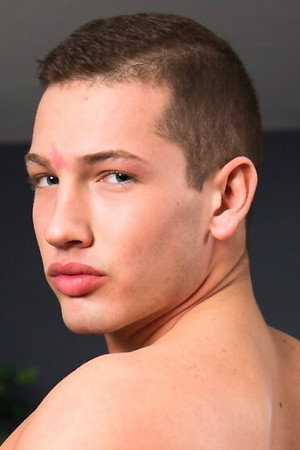 Photo of Hunter Smith from the Latest Netflix gallery