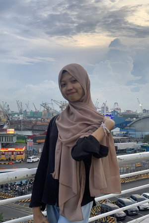 Photo of Annisa Manha from the Latest Netflix gallery