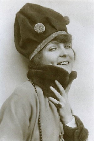 Photo of Gilda Langer from the Latest Netflix gallery