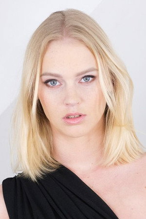 Photo of Ariela Donovan from the Latest Netflix gallery