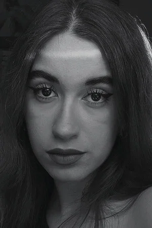 Photo of Natalia González Menchén from the Latest Netflix gallery