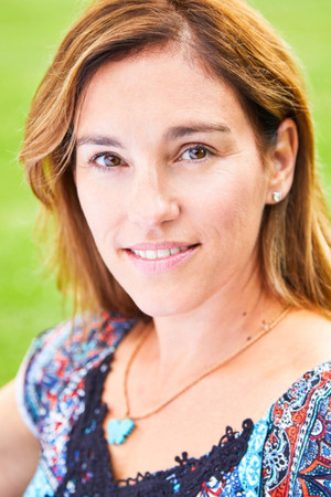 Amy Jo Johnson photo