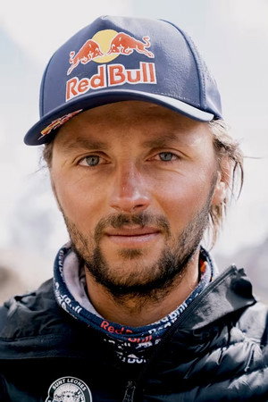 Photo of Andrzej Bargiel from the Latest Netflix gallery