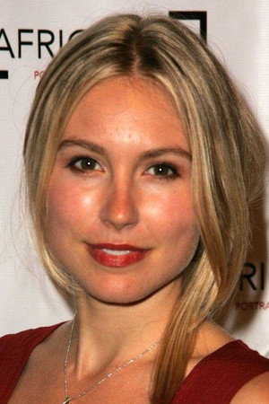 Sarah Carter photo