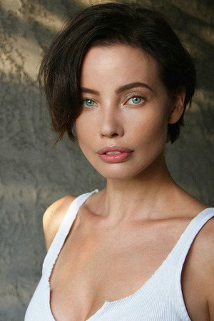Photo of Stephanie Corneliussen from the Latest Netflix gallery