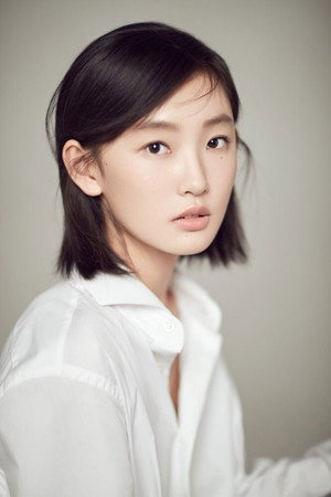 Photo of Zhou Yiran from the Latest Netflix gallery