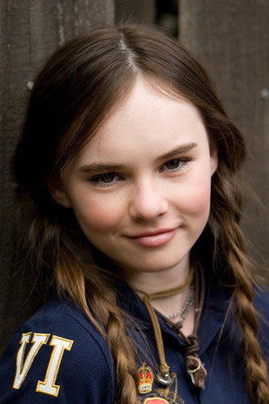 Madeline Carroll photo
