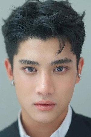 Tthuchh Khummuang photo