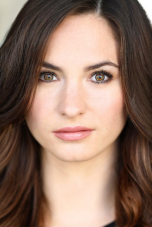 Photo of Sarah Bellini from the Latest Netflix gallery