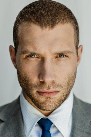 Jai Courtney photo