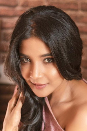 Photo of Sakshi Agarwal from the Latest Netflix gallery