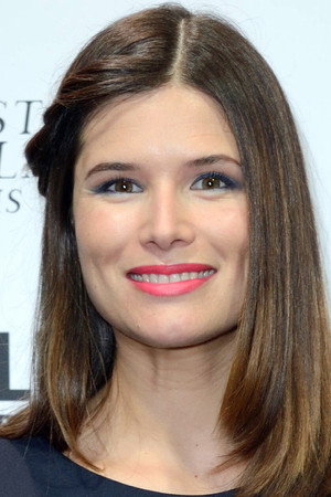 Photo of Flavie Péan from the Latest Netflix gallery