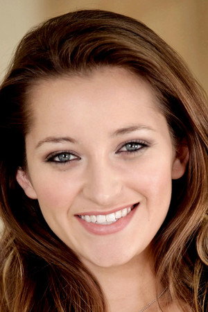 Photo of Dani Daniels from the Latest Netflix gallery