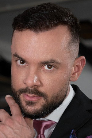 Photo of Sir Peter from the Latest Netflix gallery