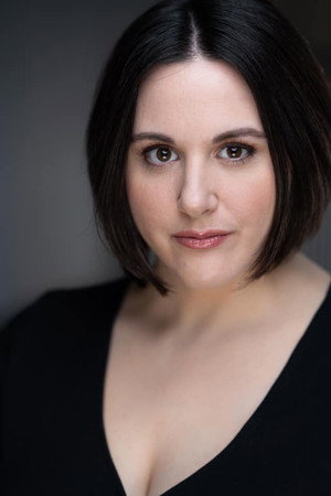 Photo of Caitlyn Geiler from the Latest Netflix gallery