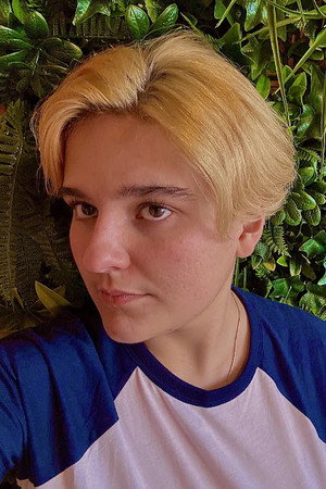 Photo of Iz Zamora from the Latest Netflix gallery