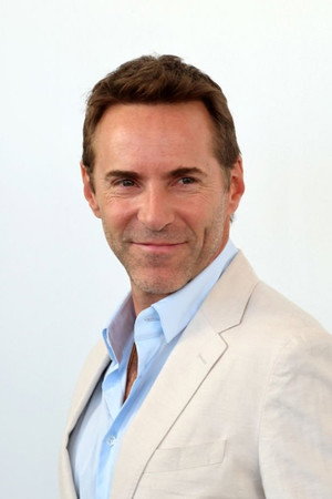 Alessandro Nivola photo