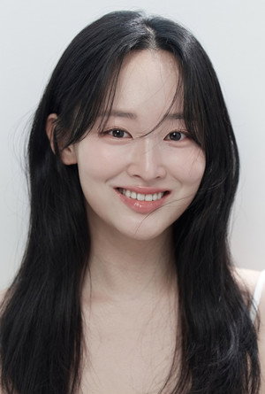 Photo of Choo Ye-jin from the Latest Netflix gallery