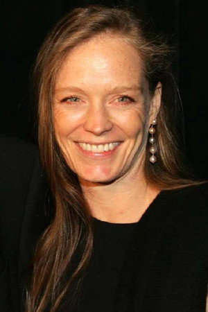 Suzy Amis photo