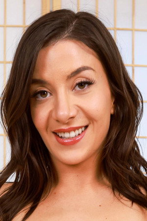 Photo of Natalie Brooks from the Latest Netflix gallery