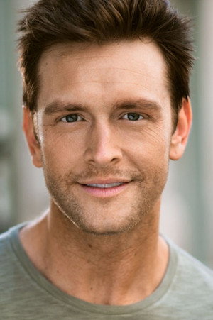 Photo of Theis Weckesser from the Latest Netflix gallery