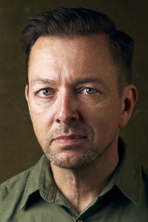 Photo of Jeremy Theobald from the Latest Netflix gallery