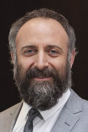 Halit Ergenç photo