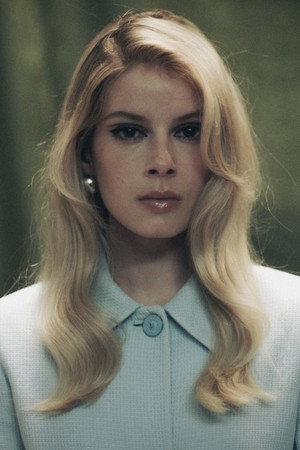Photo of Alma Noce from the Latest Netflix gallery