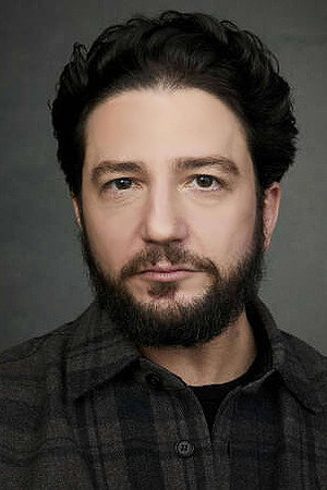 John Magaro photo