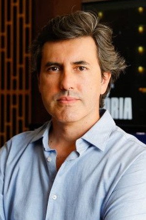 Photo of Pedro Lopes from the Latest Netflix gallery