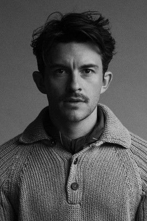 Jonathan Bailey photo