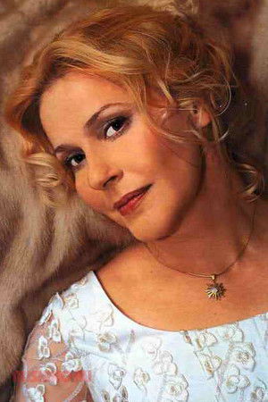 Anna Kamenkova photo