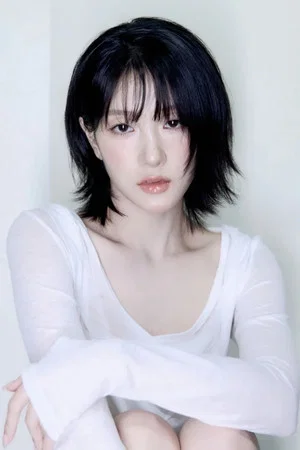 Photo of Lee Seo-yeon from the Latest Netflix gallery