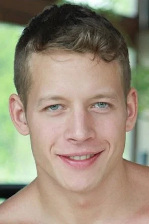 Photo of Zac DeHaan from the Latest Netflix gallery